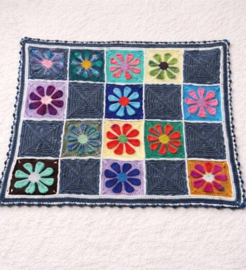 ShapersBliss Handcrafted Wool Blend Baby Blanket – Floral Crochet (86 × 86 cm)